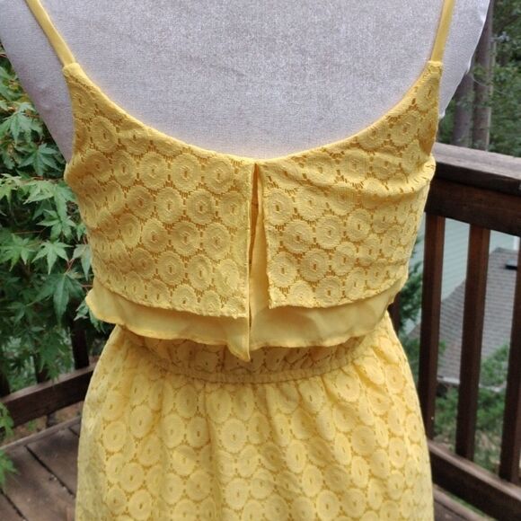 J. Taylor Sunny Yellow Lace Dress - Picture 6 of 11